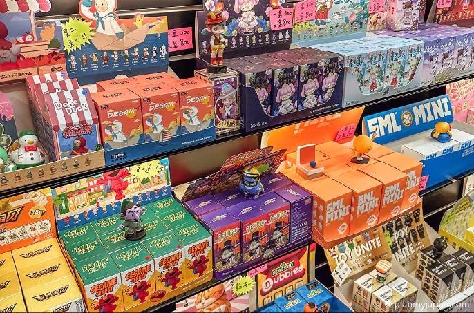 Blind boxes! - Any random I’m in/any cute ones!