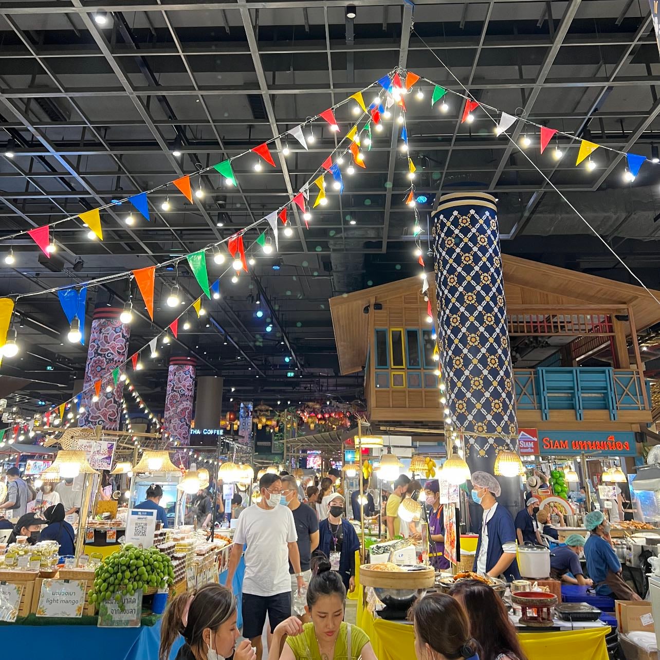 ICONSIAM Street Food