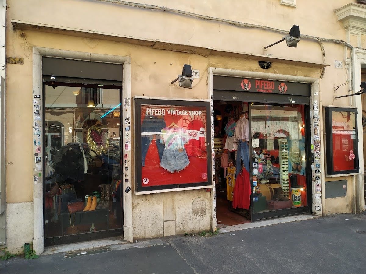 Pifebo Vintage Shop - Monti - cool y2k vibe