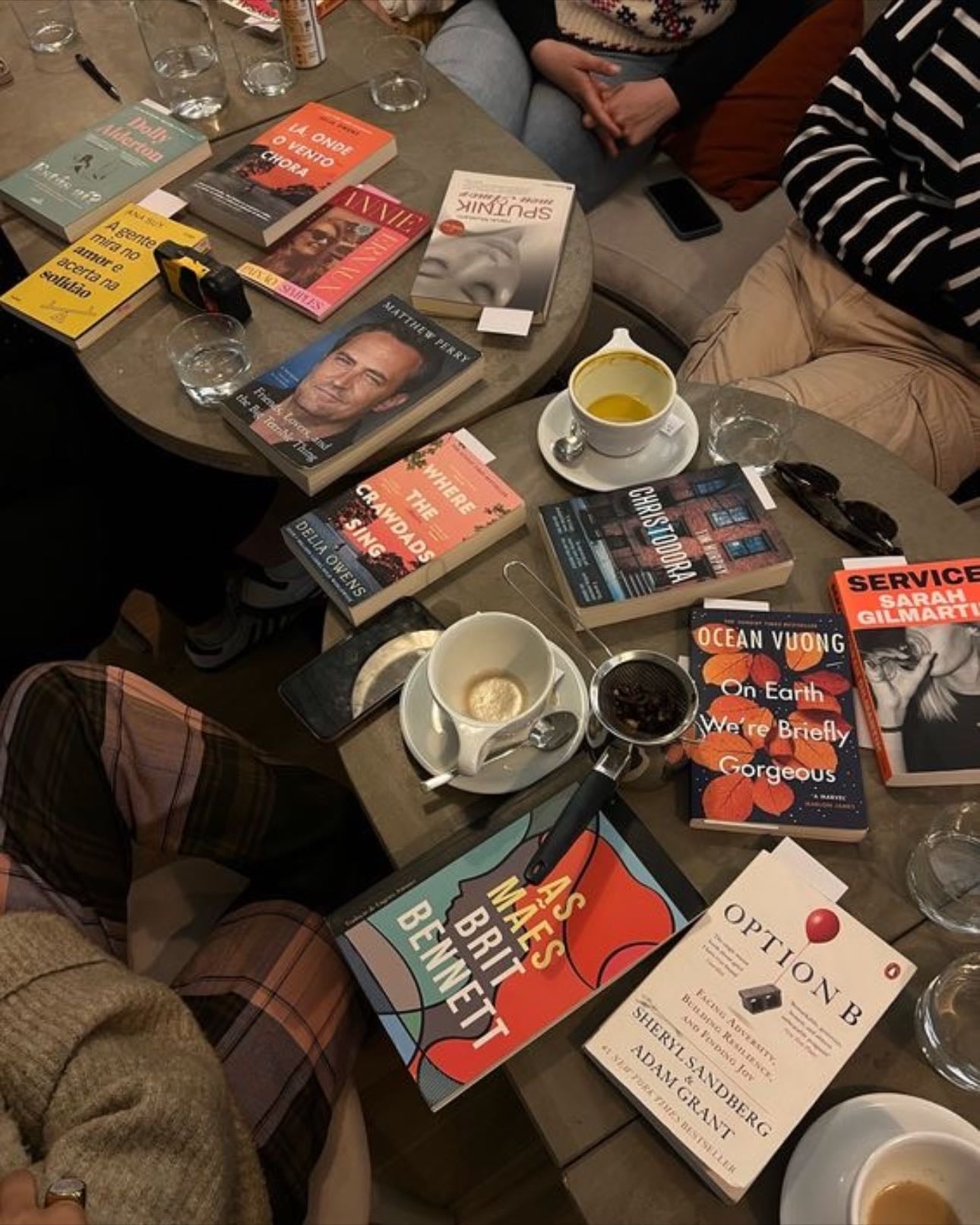 discussion - discuss books with friends, family, and goodreads to reflect on content | +1 if cozy atmosphere