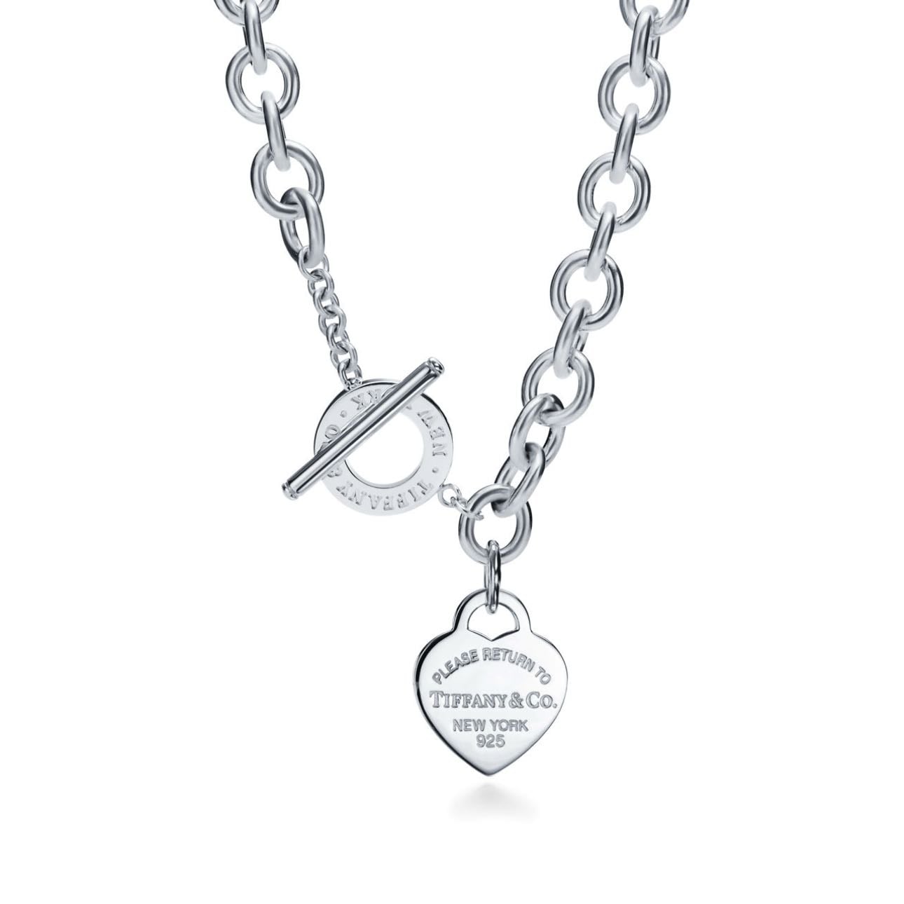 Heart tag toggle necklace - £935