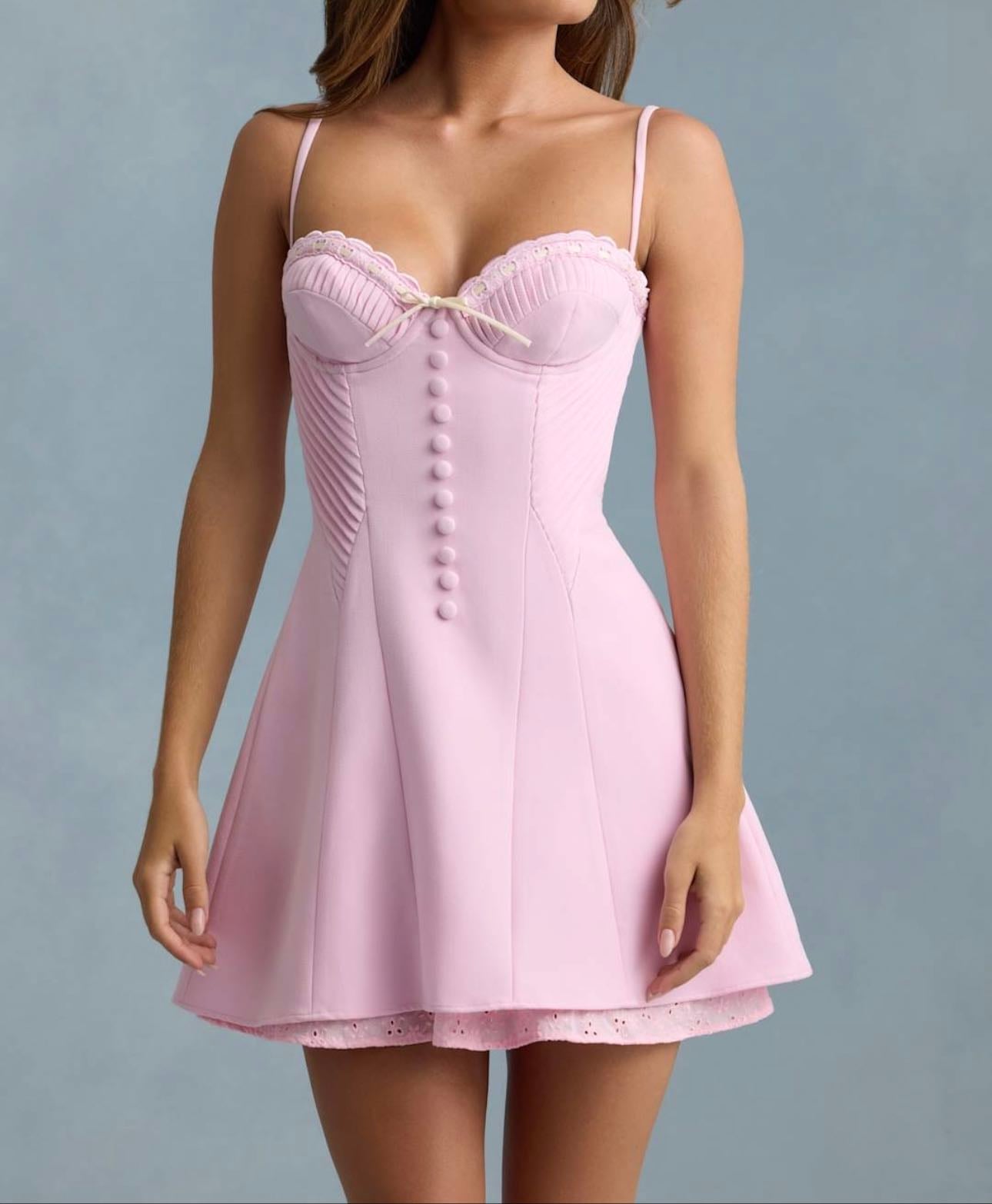 Avelora - £65