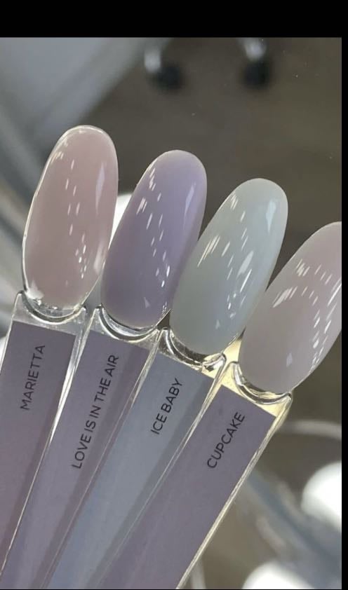 Neutral nails