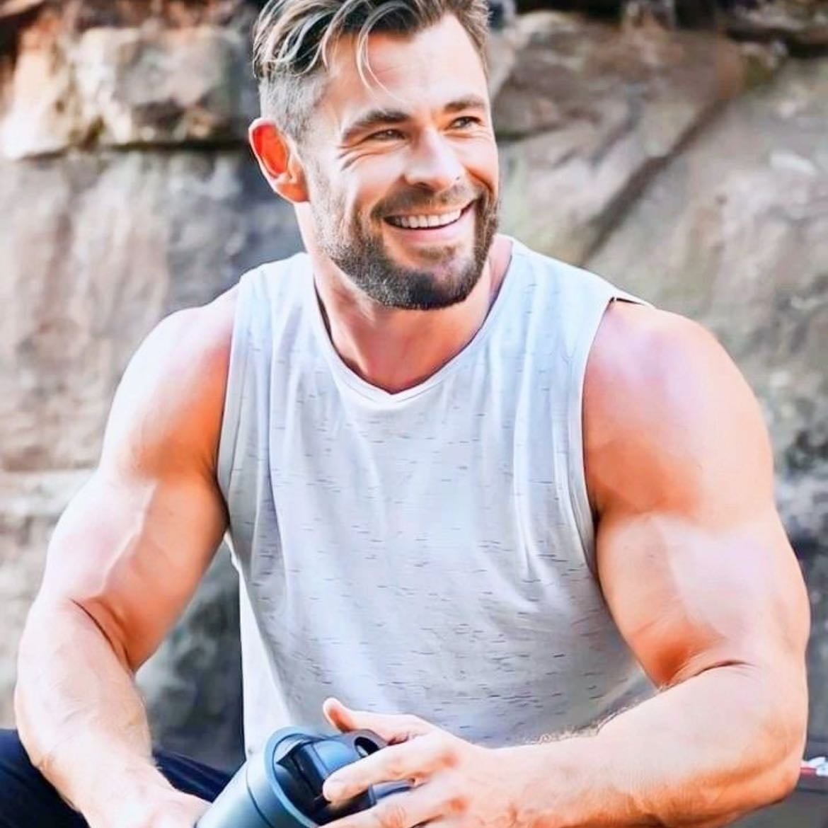 chris hemsworth