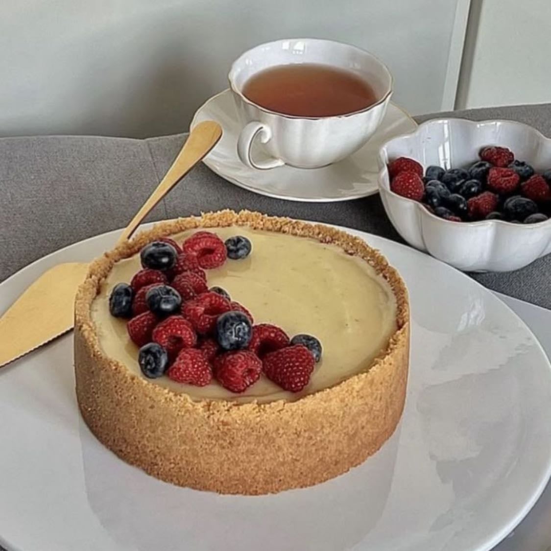 Cheesecake🍰 - Her fav dessert :p