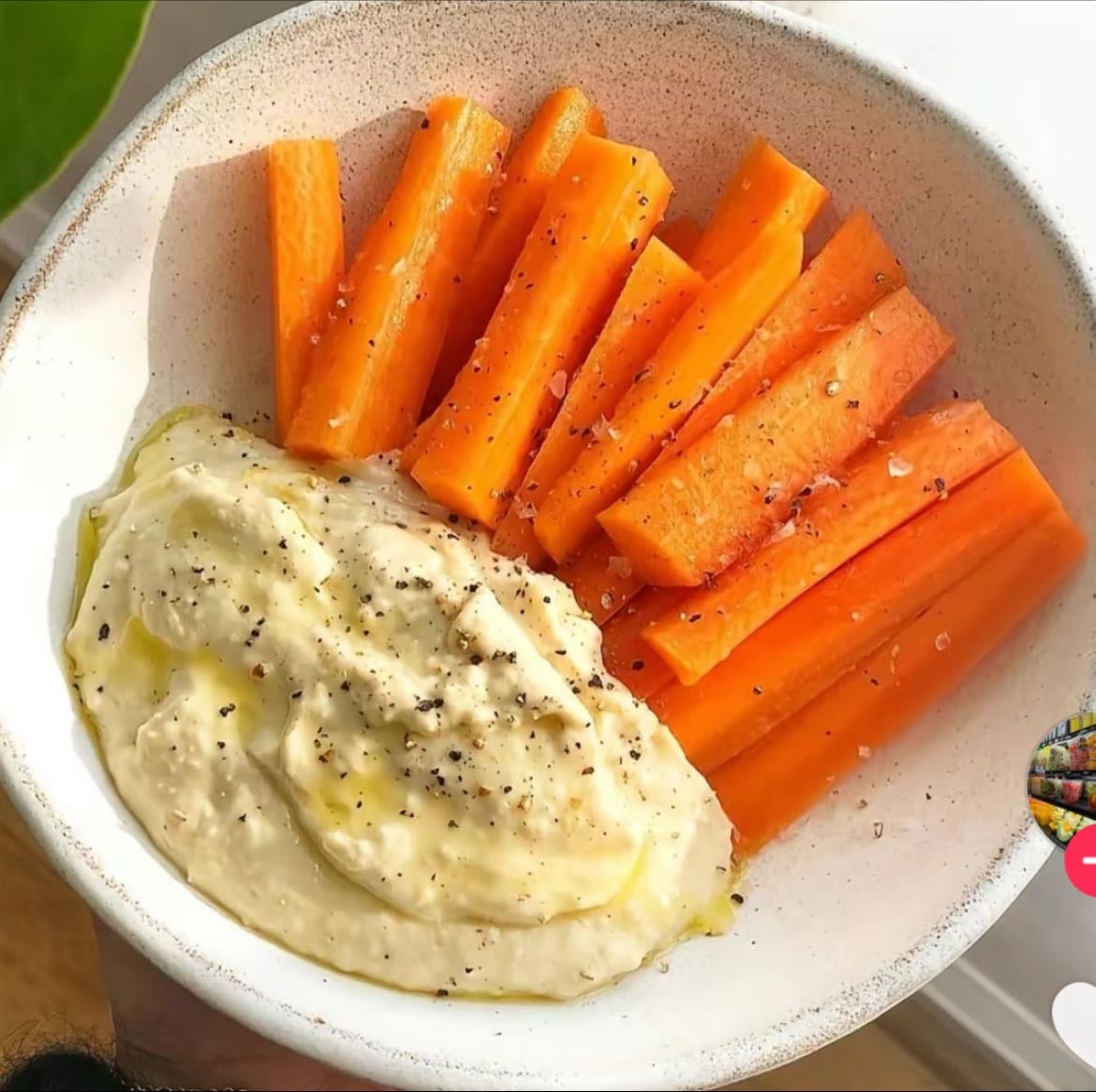 Korenček, humus
