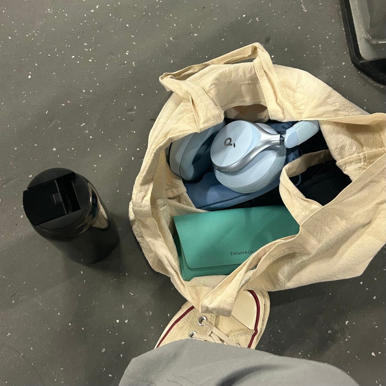 Gym - Let’s make it happen and rock that hourglass body, babe!