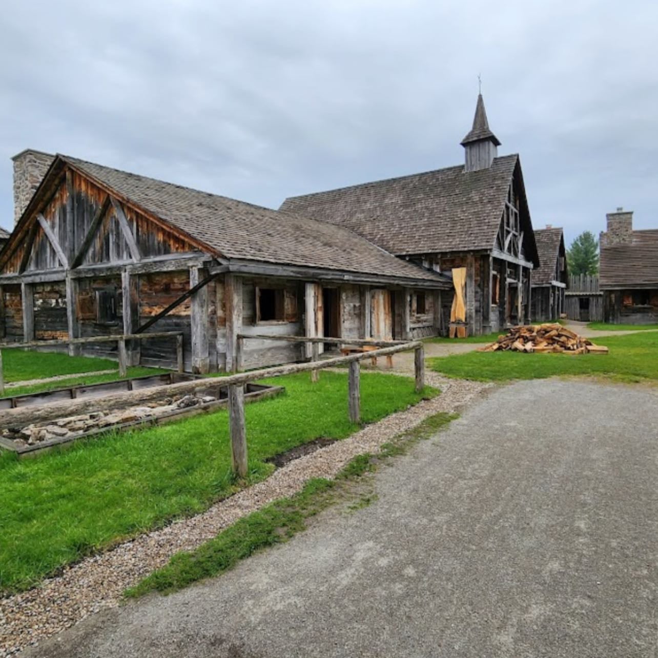 Huronia Museum and Huron Ouendat Village