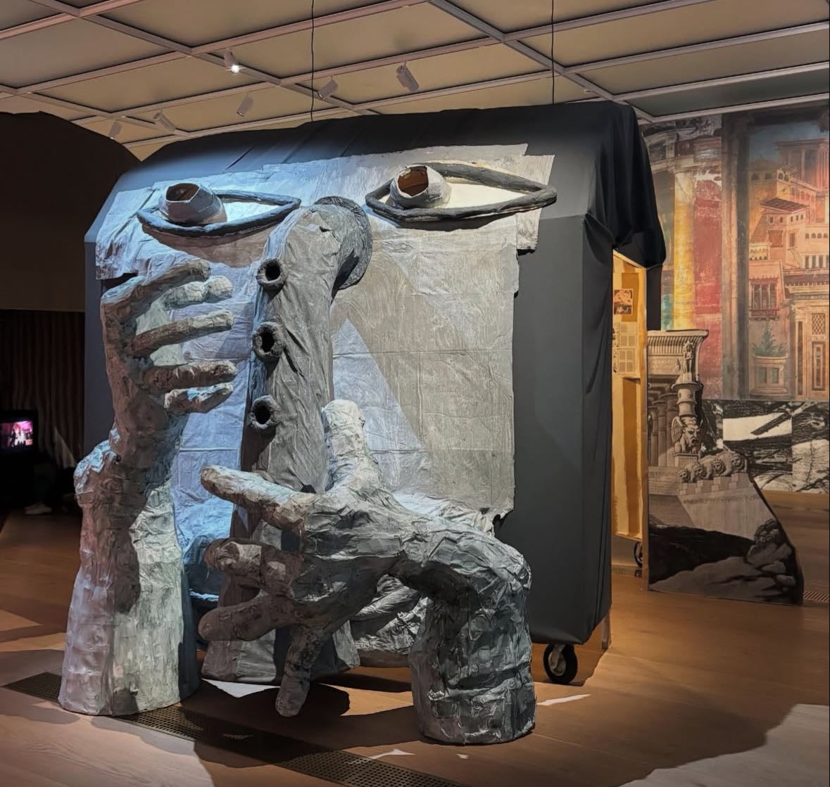 Monster Chetwynd - The trompe l’œil