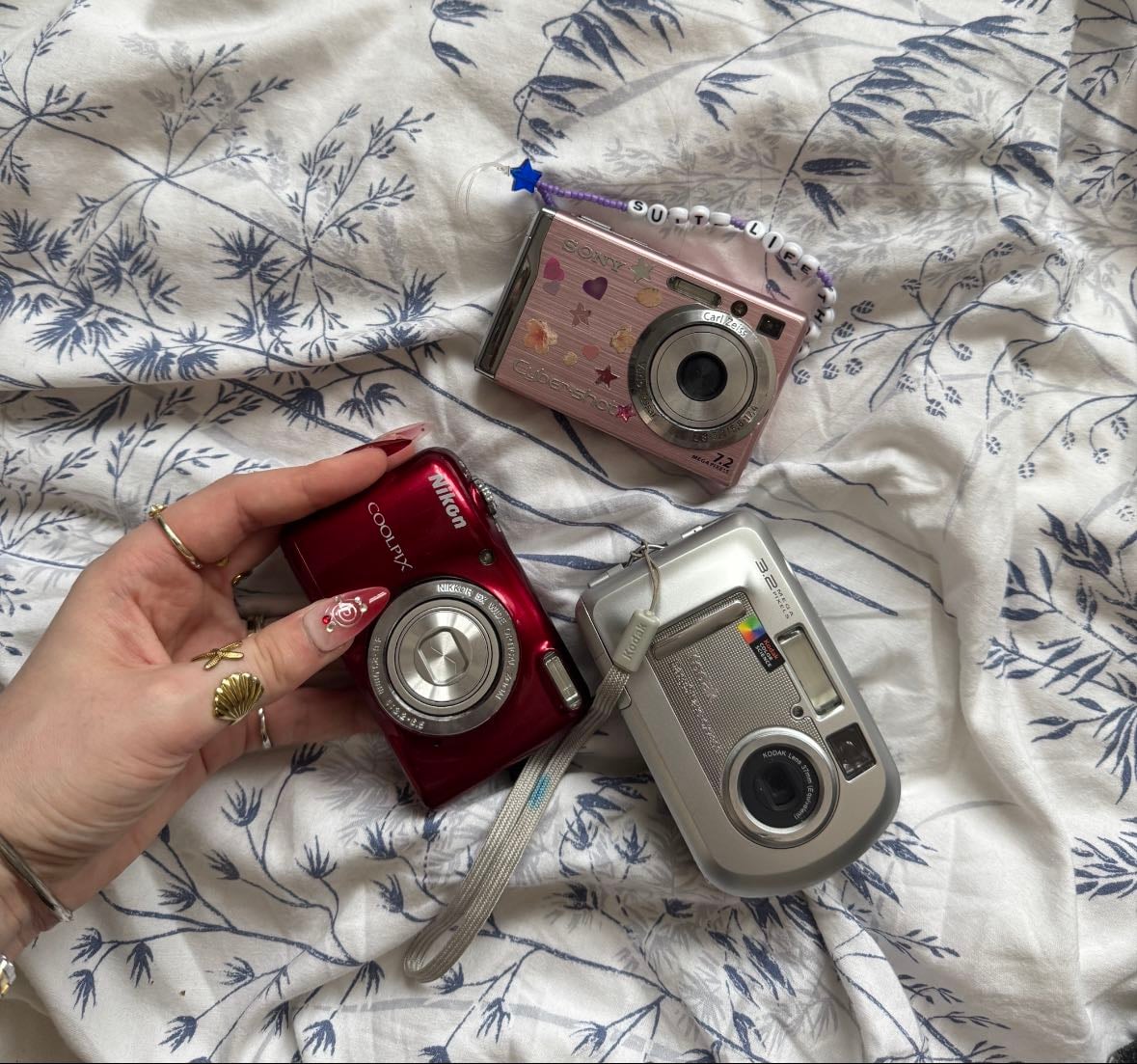 eBay listings (digicams) 📷