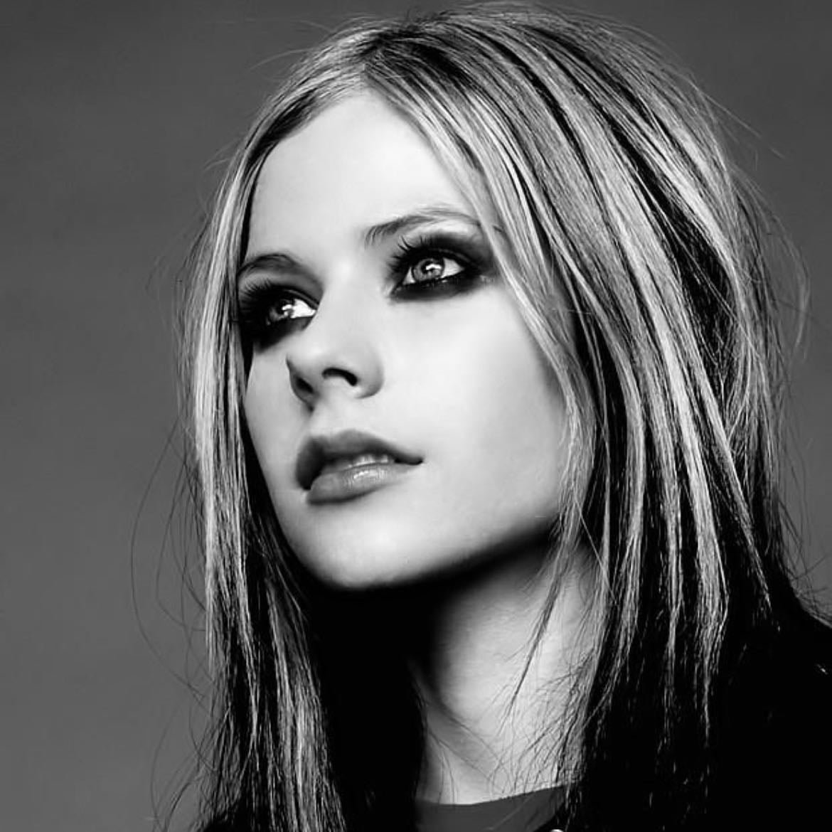 Avril Lavigne - Artist