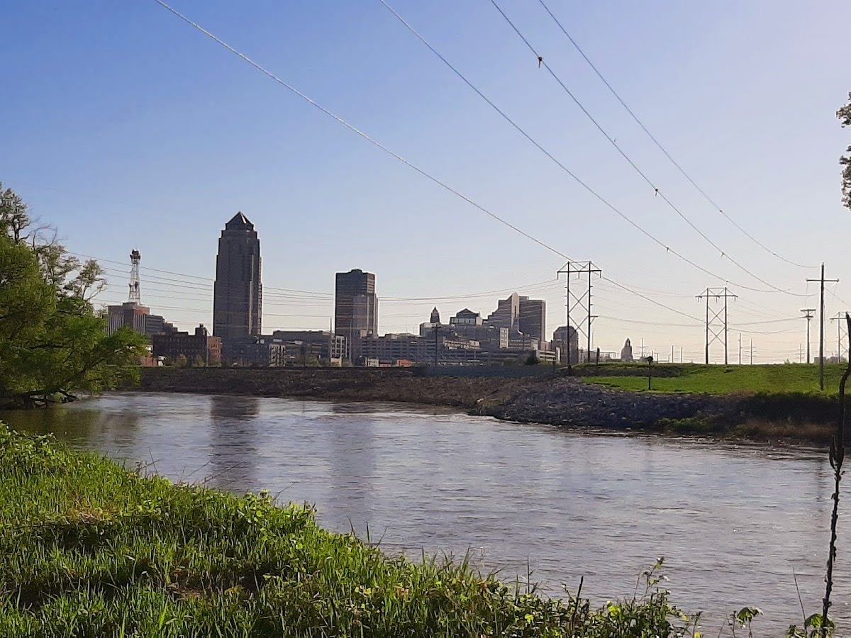 Des Moines