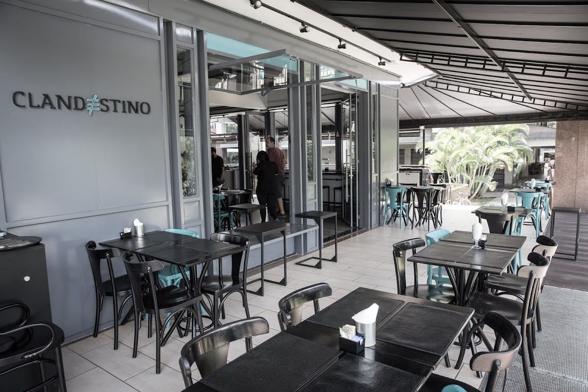 Café Clandestino