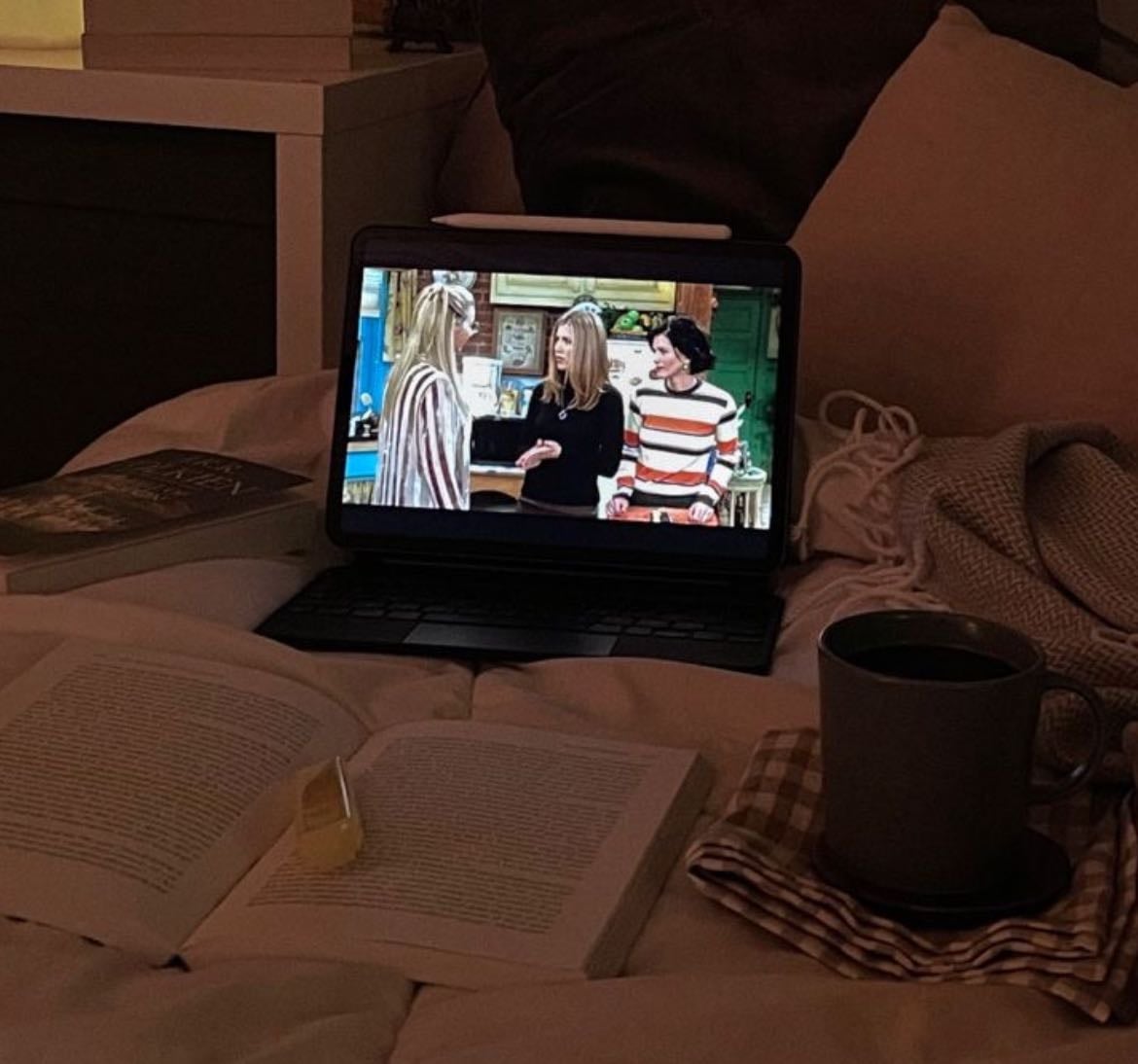 Seriessss - Movies hypelist by Chloé 🪼