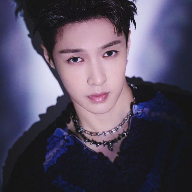 LAY - Artist