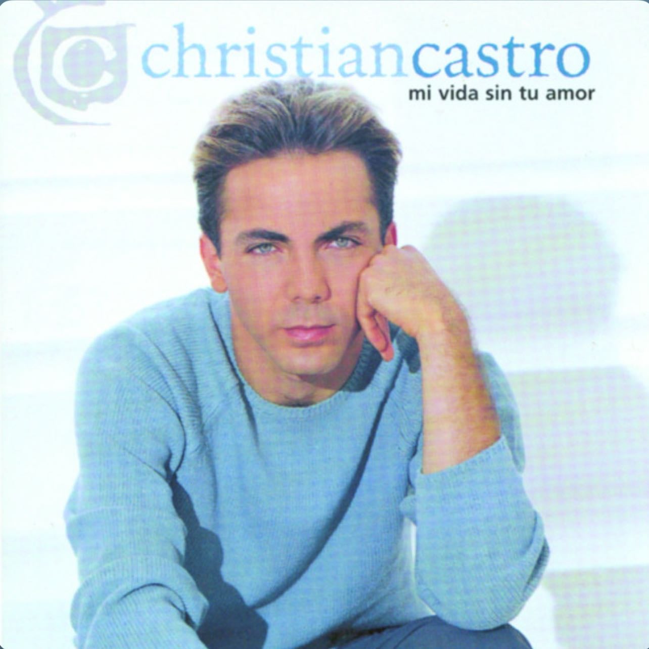 Por Amarte Así- Cristian Castro - ¿Será que tanto amor acaso está prohibido? yo sigo aquí muriendo por estar contigo, por amarte así.