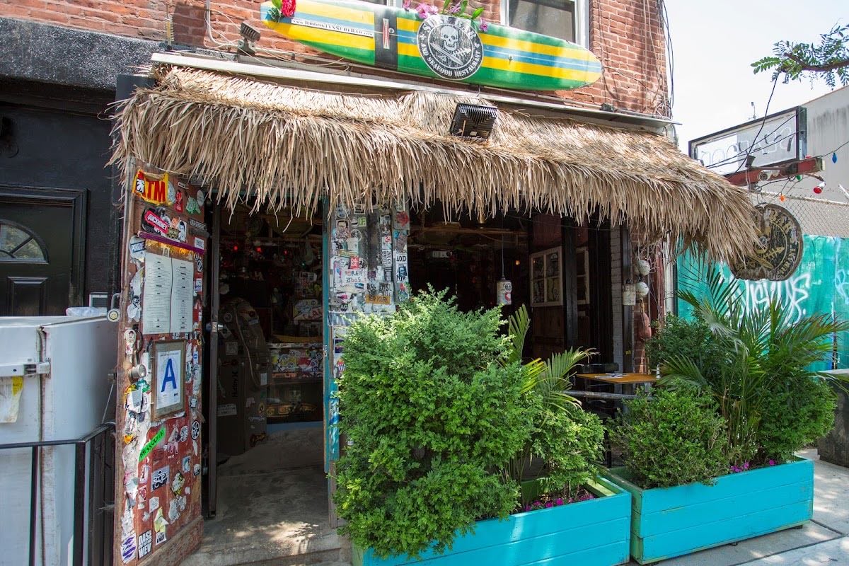 Surf Bar Seafood Restaurant & Grill