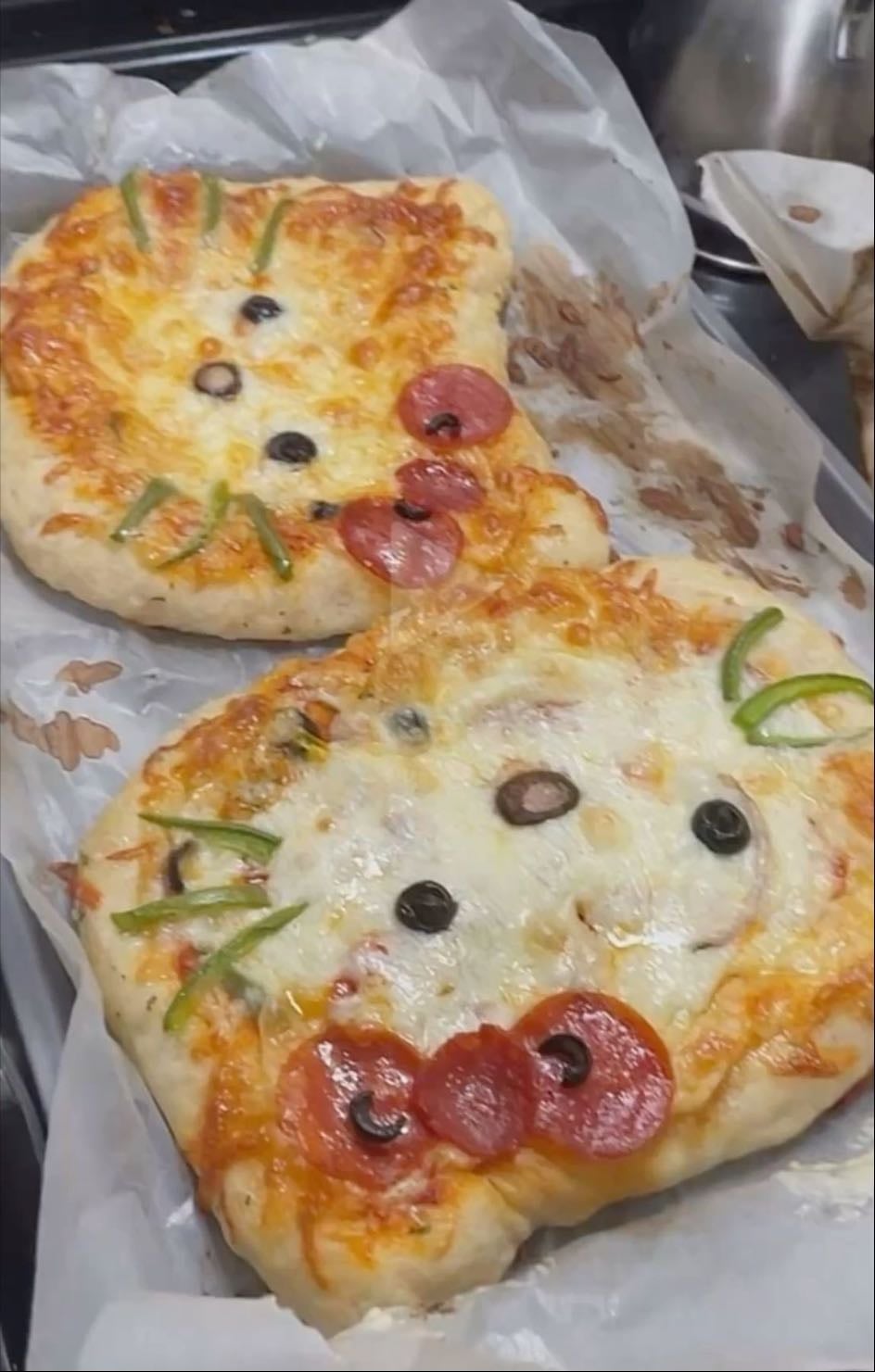 make pizza - π