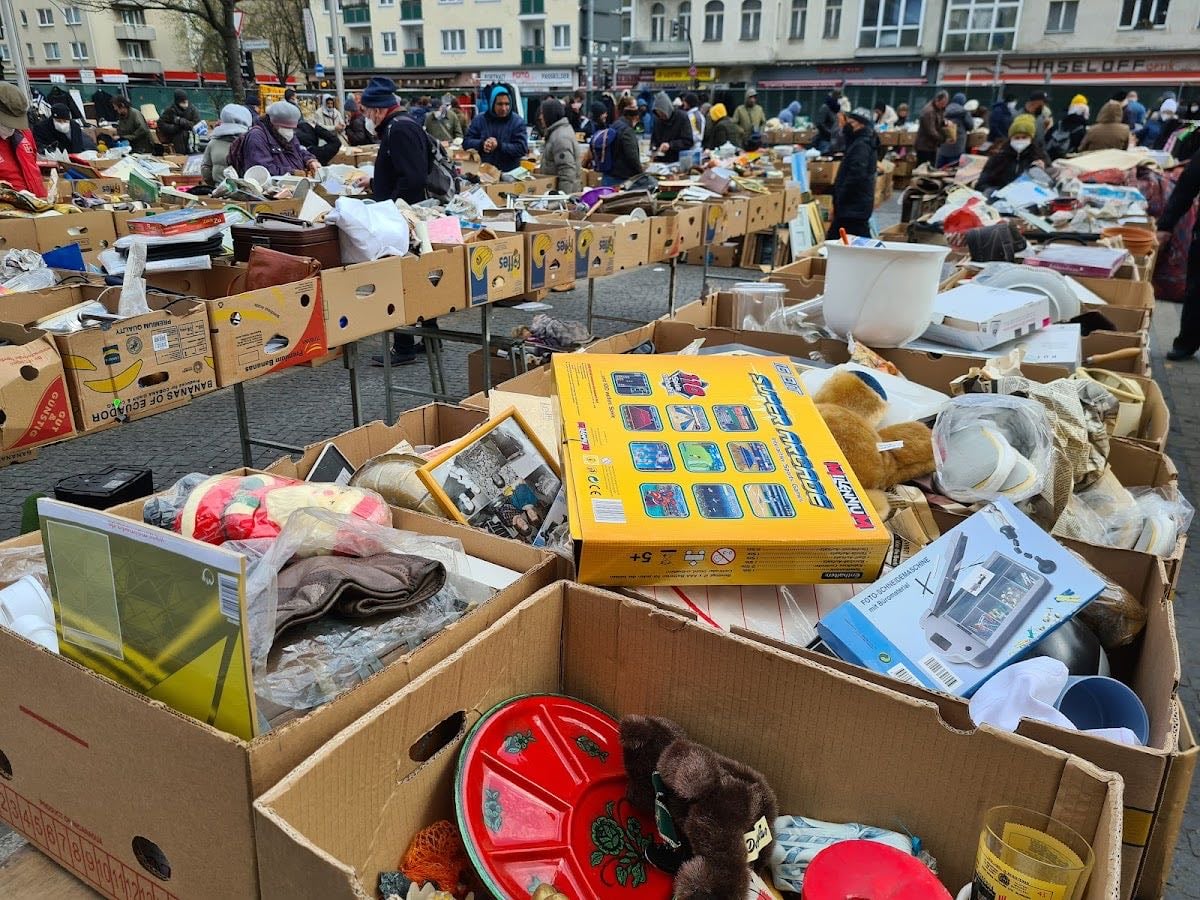 Trödelmarkt am Rathaus Schöneberg