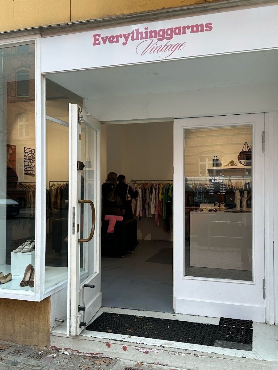 Everythinggarms Vintage
