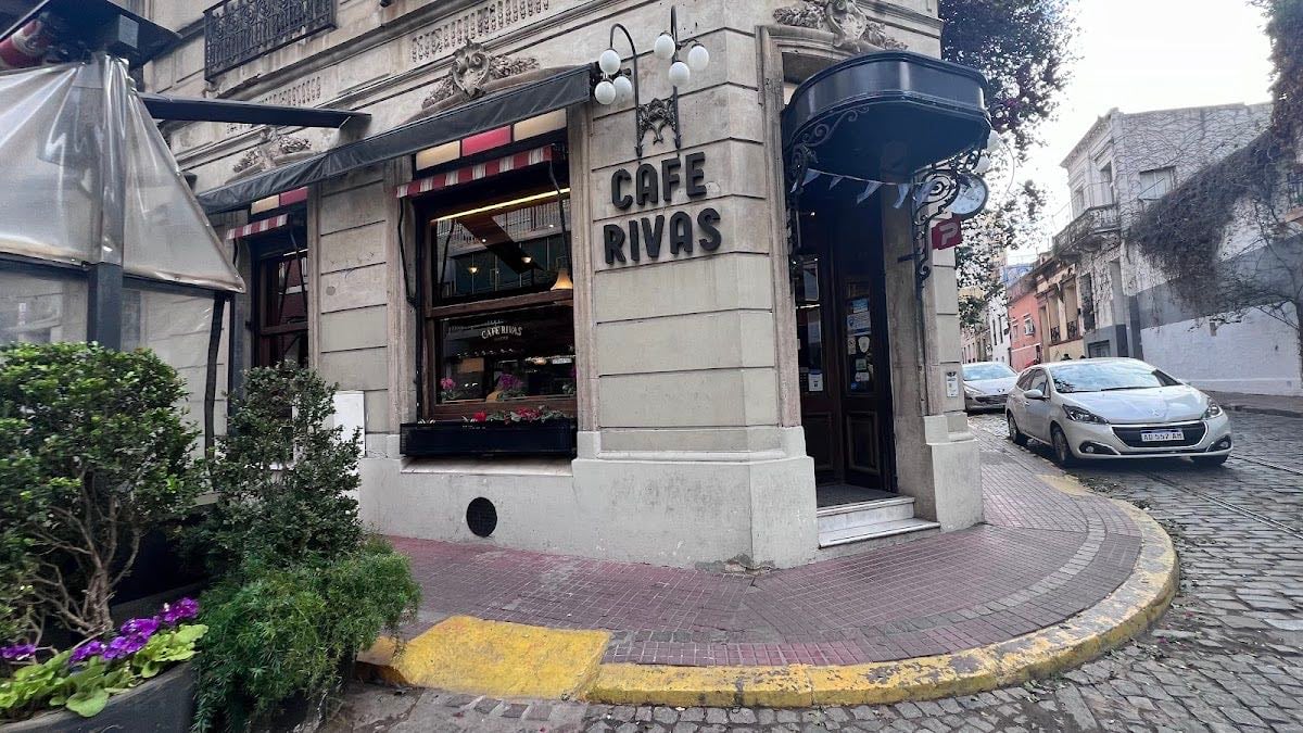 Caf茅 Rivas