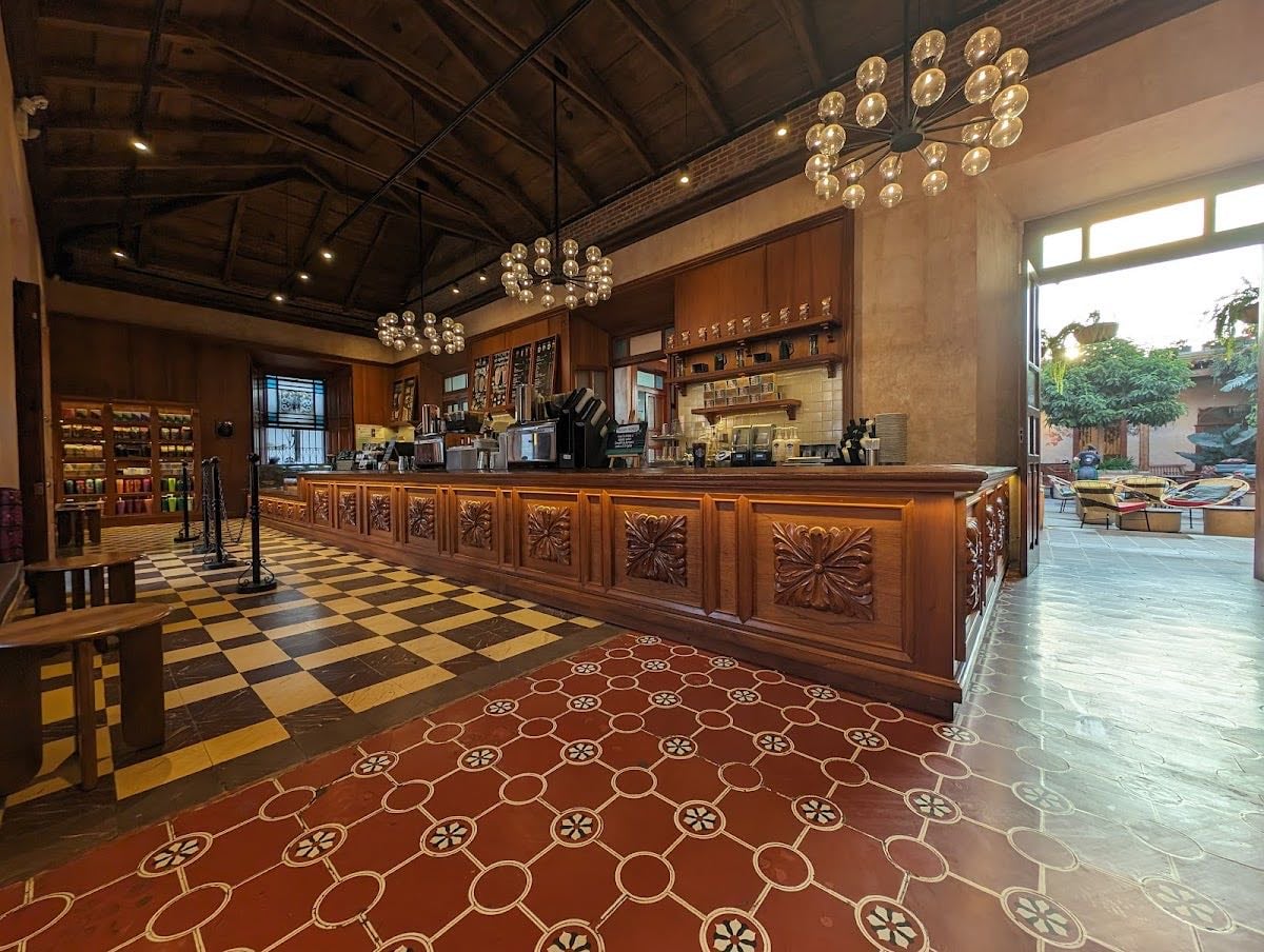 Starbucks • Antigua Guatemala