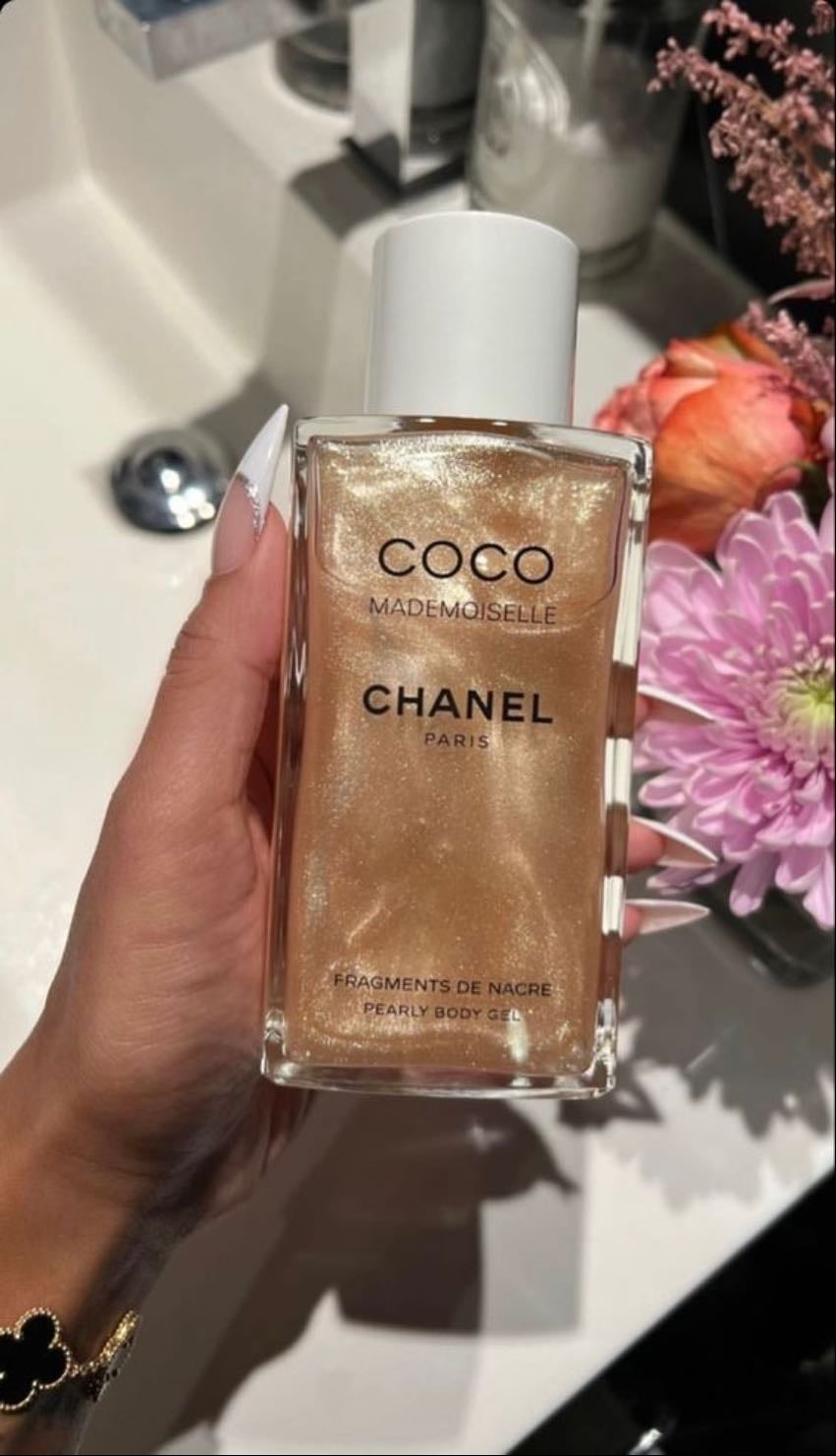 CHANEL glow body oil - Se lo ví a alguien y la piel se la dejó increíblemente hermosa