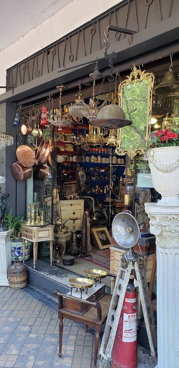 Cafe Club Antique de Reina Bohemia