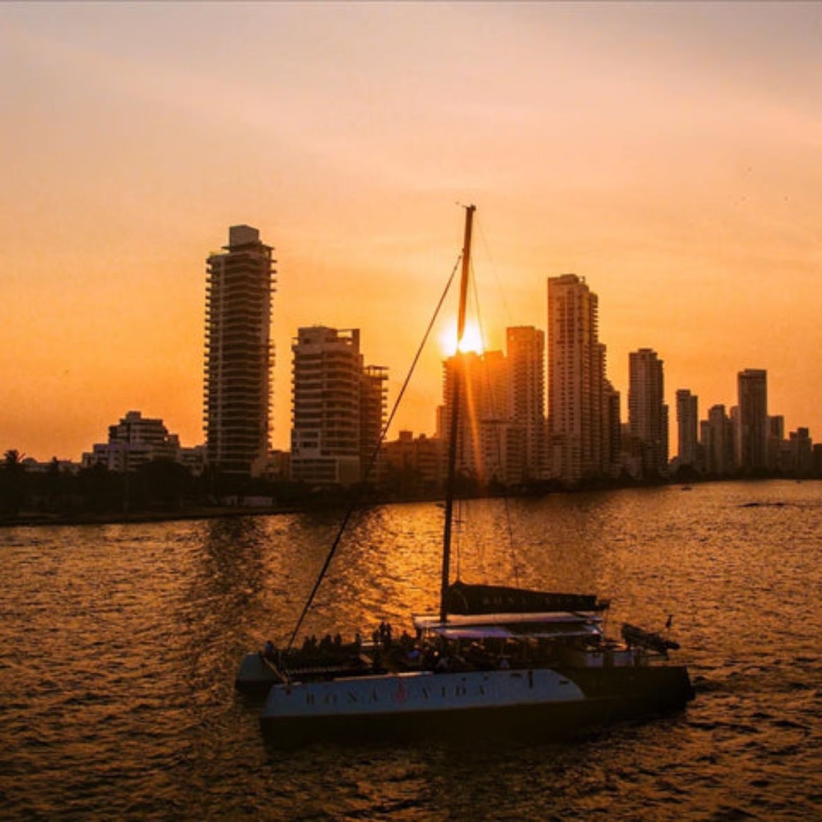 Cartagena: sunset cruise with open bar