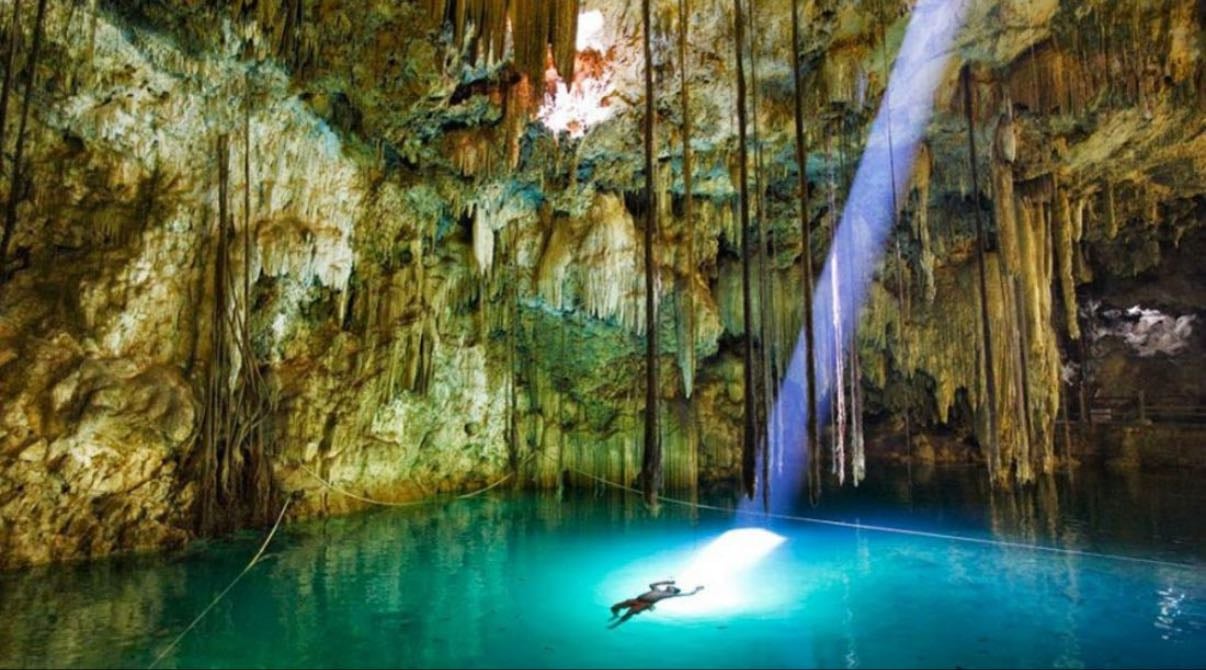 Nadar en un cenote
