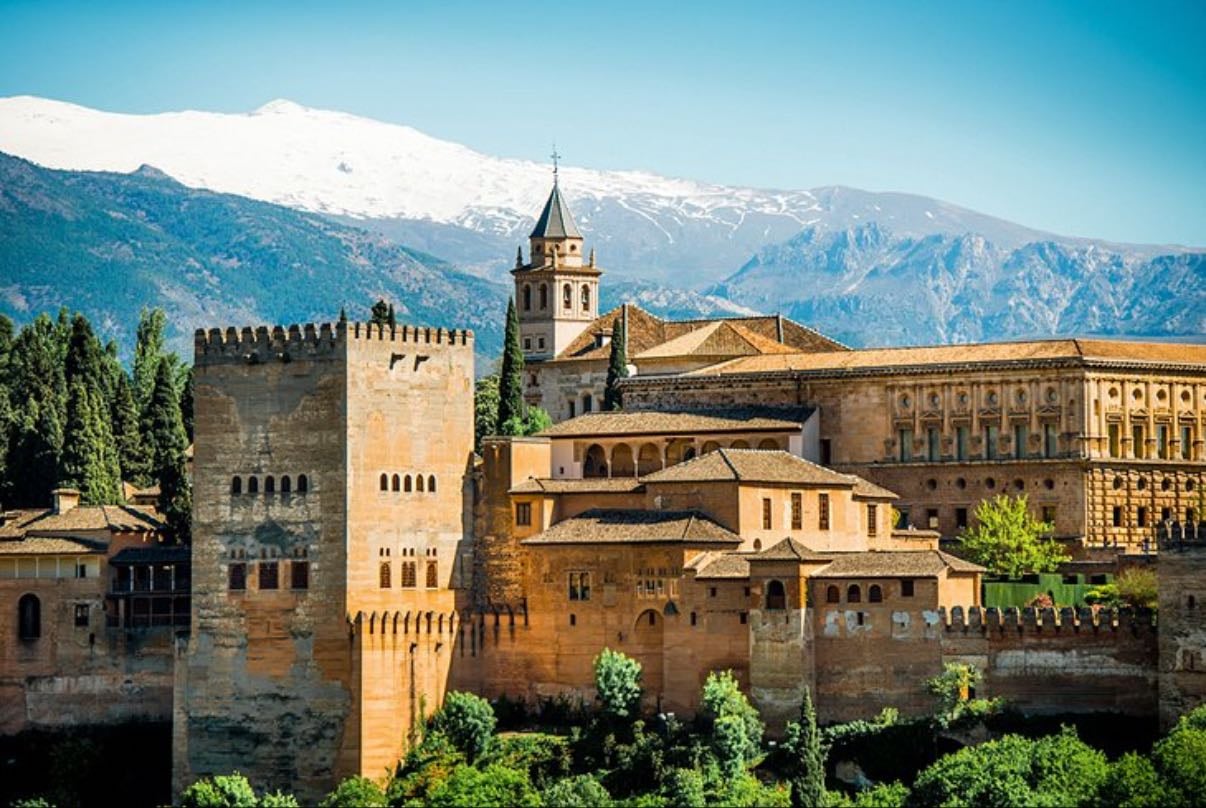 Granada - La Alhambra y calles con historia árabe
