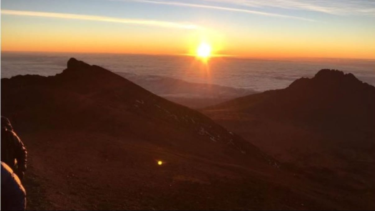 Amanecer en cumbre - Ver un amanecer desde una cumbre