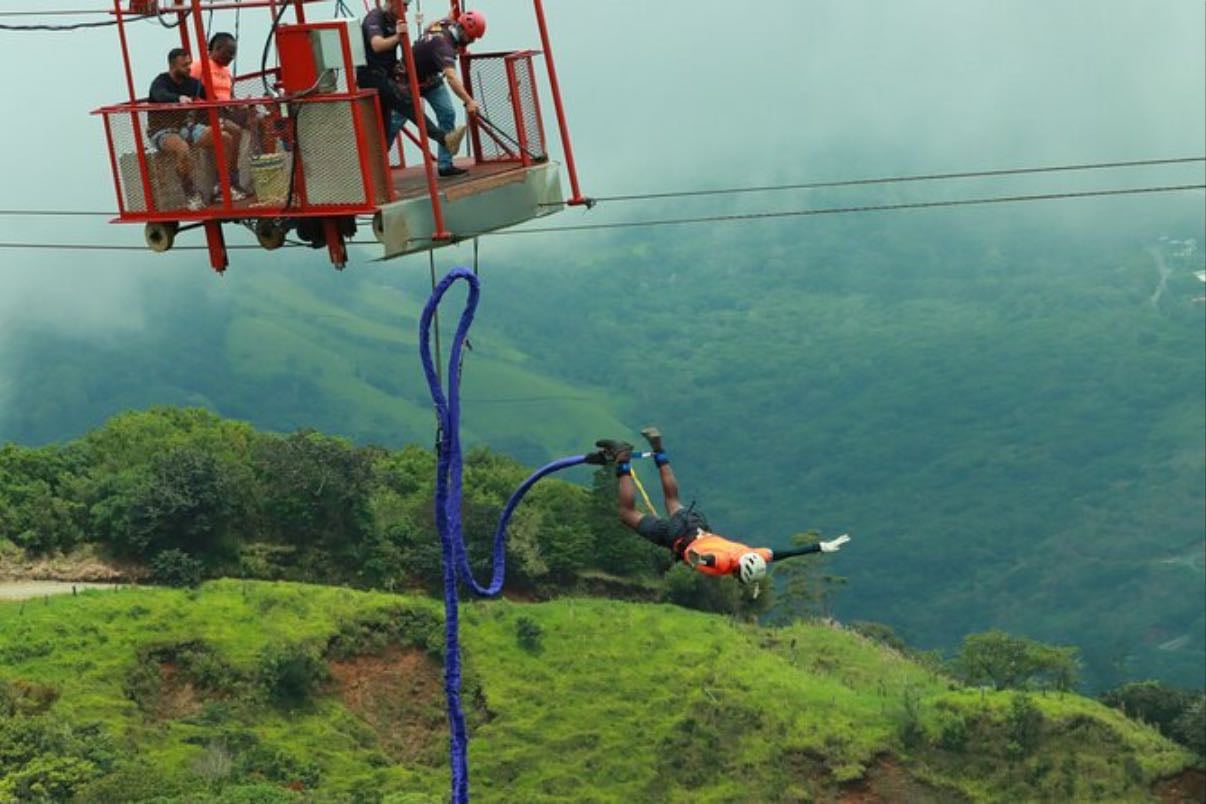 Tirarme de un bungee