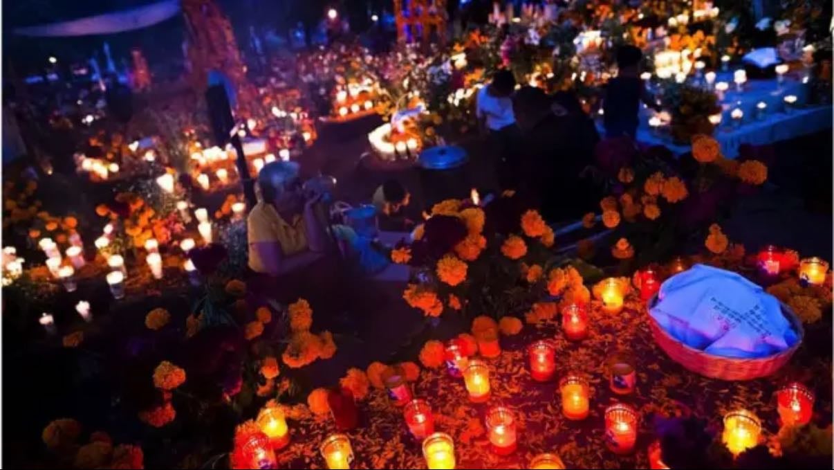 Visitar un cementerio de noche
