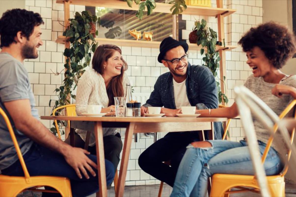 Hablar con 100 desconocidos - Hablar con 100 desconocidos por elección