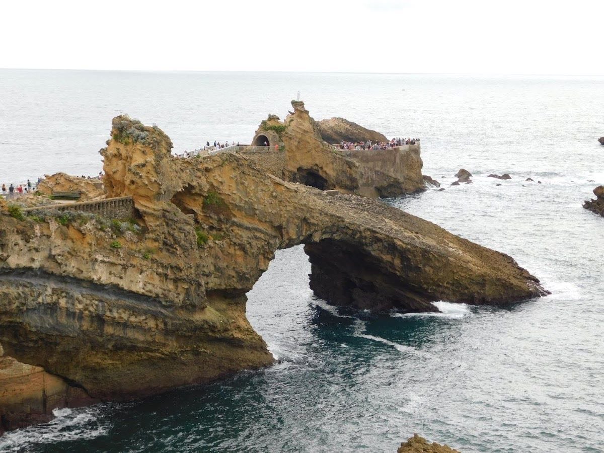 Le Rocher De La Vierge