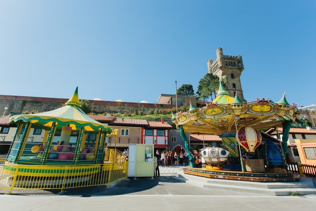 Parque de Atracciones Monte Igueldo - Go as soon as the weather’s nice. Ride the furnicar, and try the river ride for great views