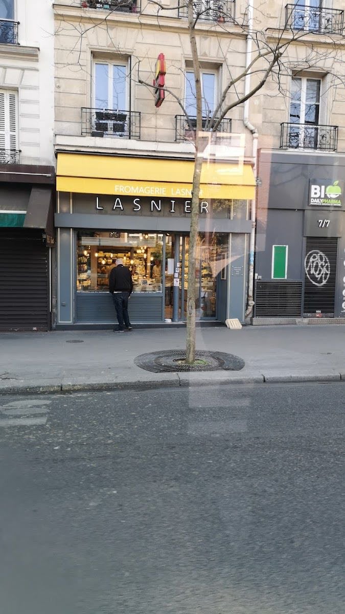 La Fromagerie Lasnier - They have my favorite cheese (ossau)