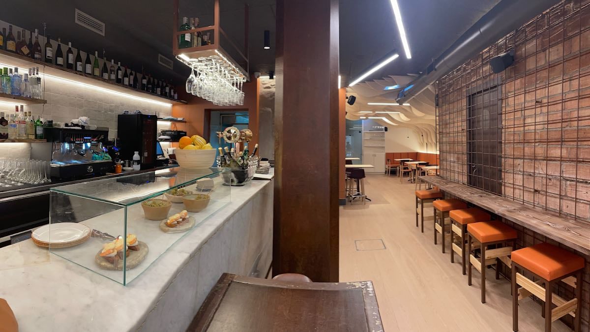 Restaurante SSua Arde Donostia - Txeritallo - the corn tortilla (?) with melt in your mouth beef and other delicious things