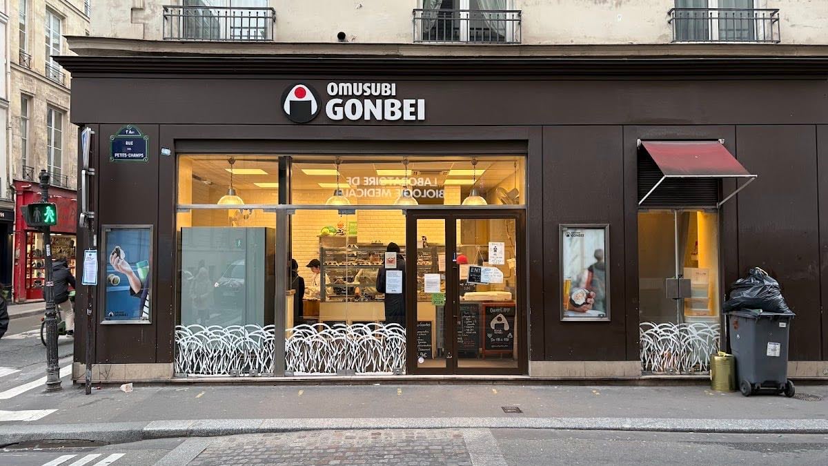 Omusubi Gonbei Paris Palais-Royal - Takeaway and eat at jardin du palais royal