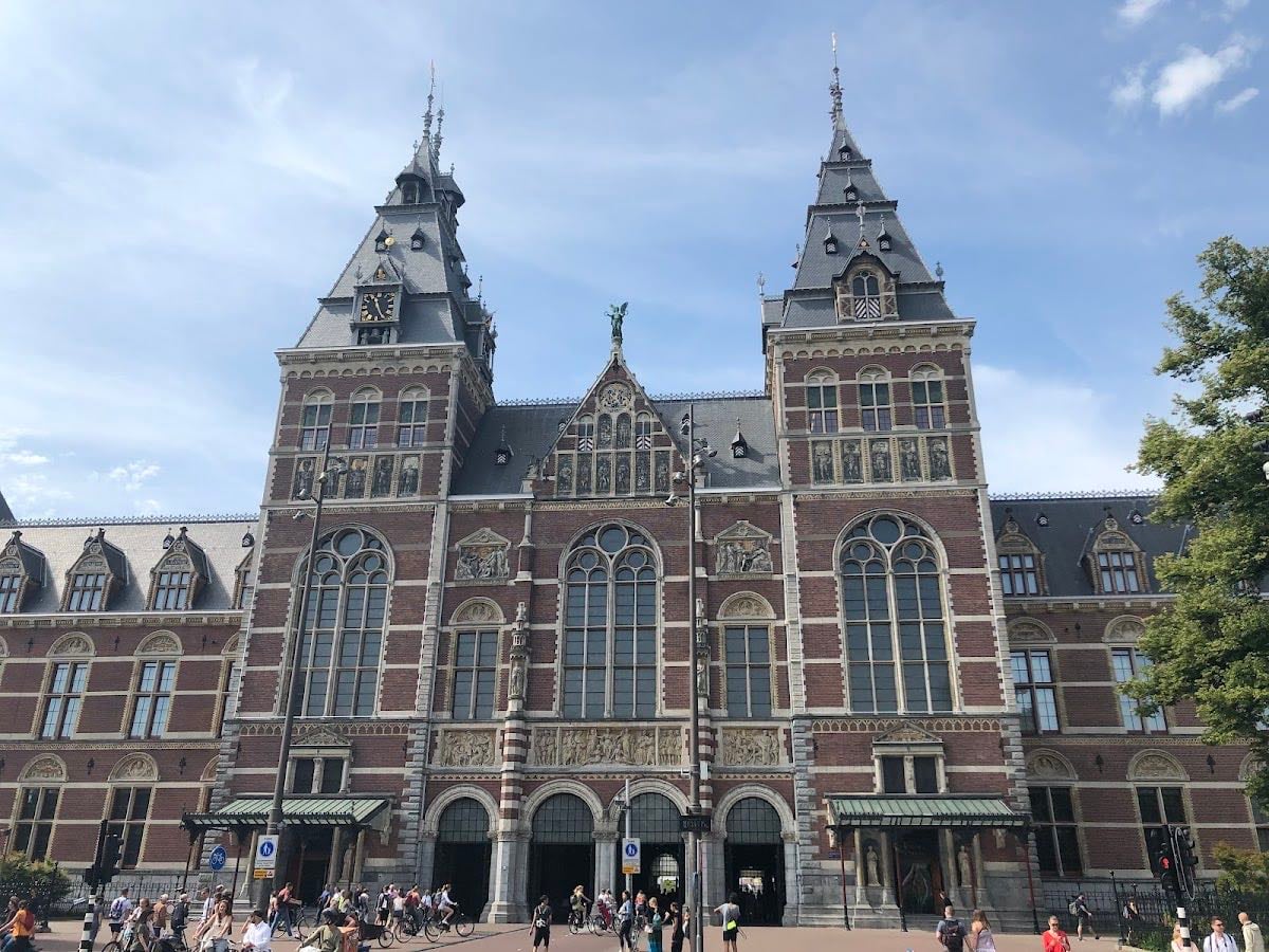 Rijksmuseum - If you are choosing a museum to visit, go with Anne Frank or Van Gogh. Still a beautiful place but if you aren’t big on museums I’d skip this one!
