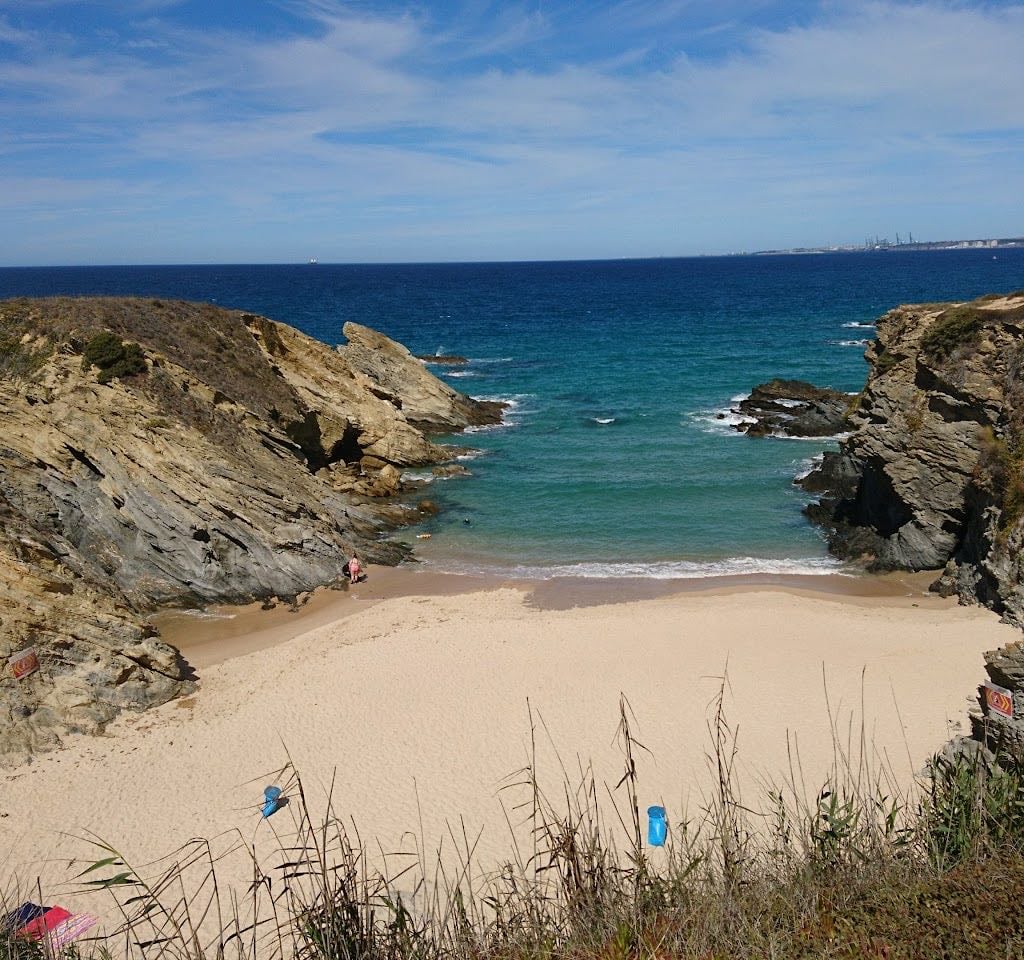 Praia do Serro da Águia