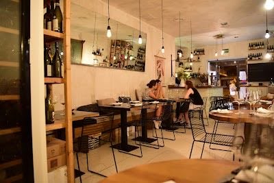 MONOCROM - Restaurant, Bar de vinos, vinos naturales