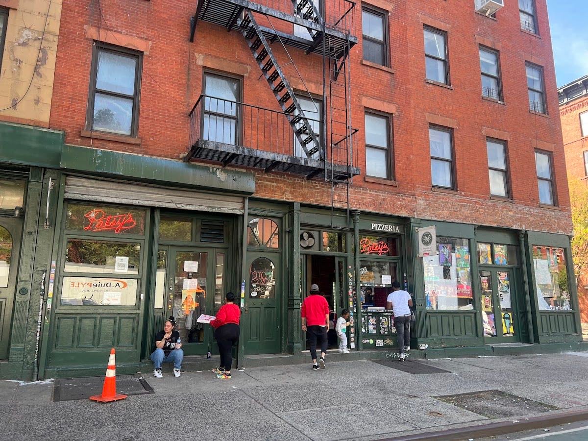 Patsy's Pizzeria - Pizza