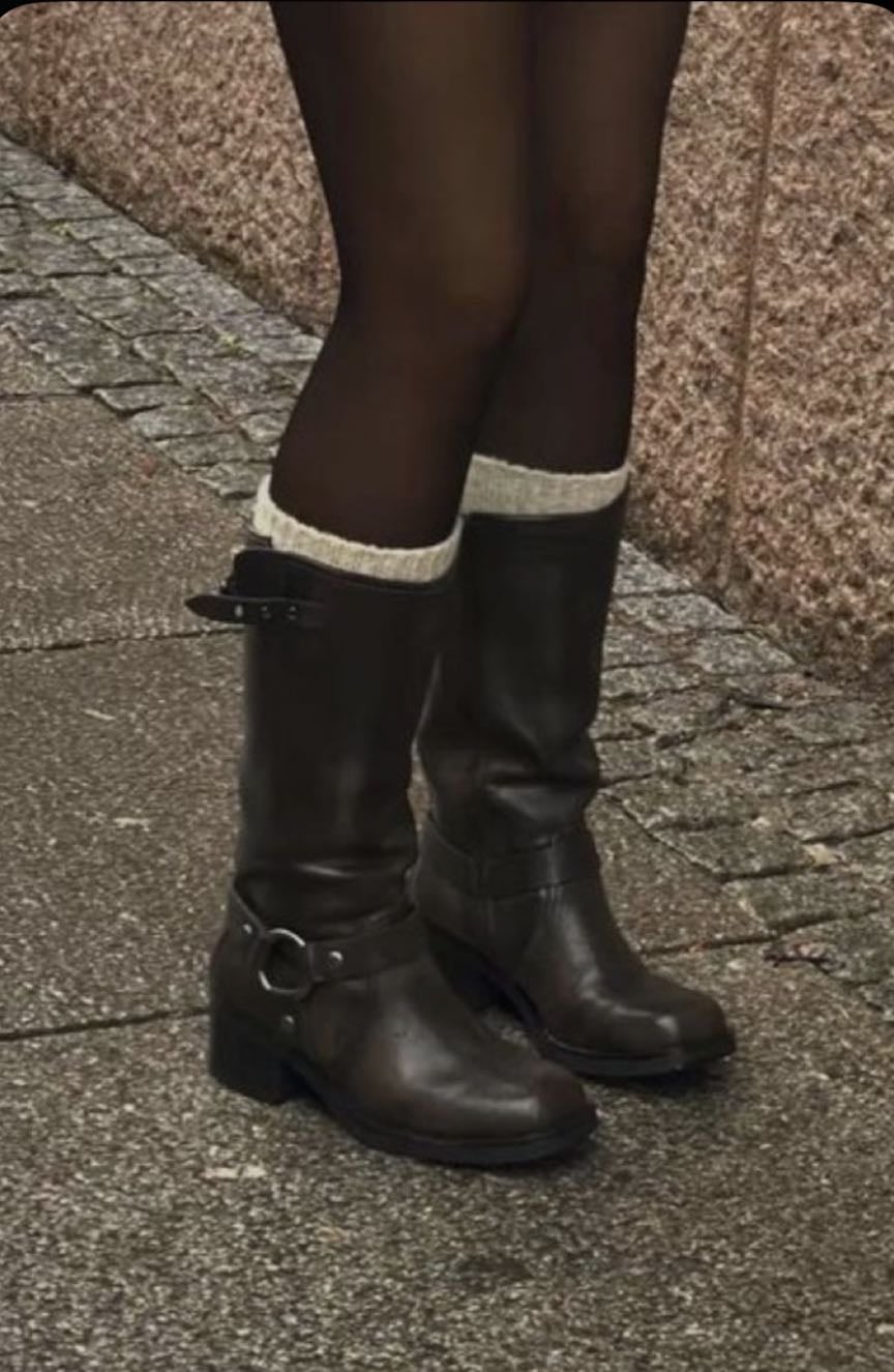 leather boots