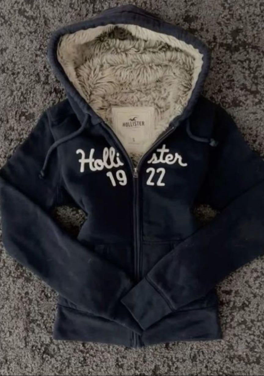 hollister hoodie
