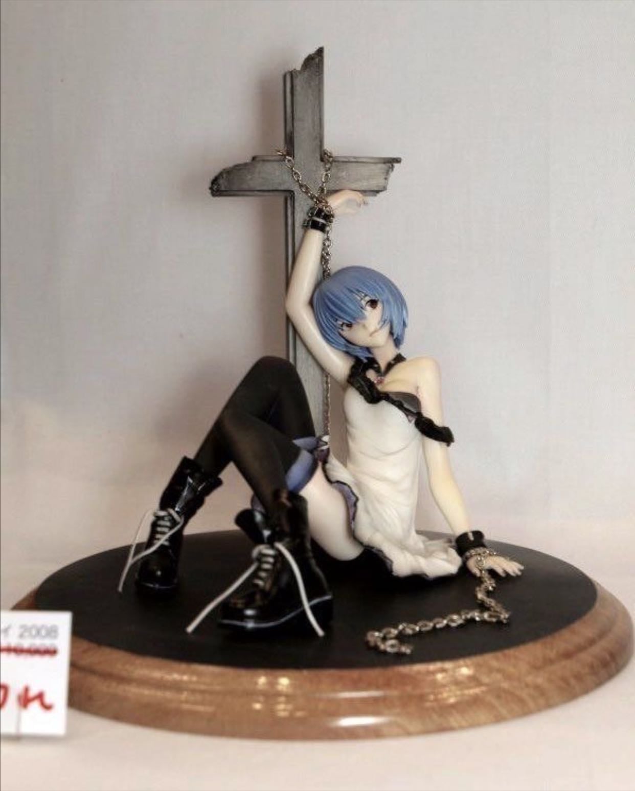 ESTA FIGURA DE REI !!!