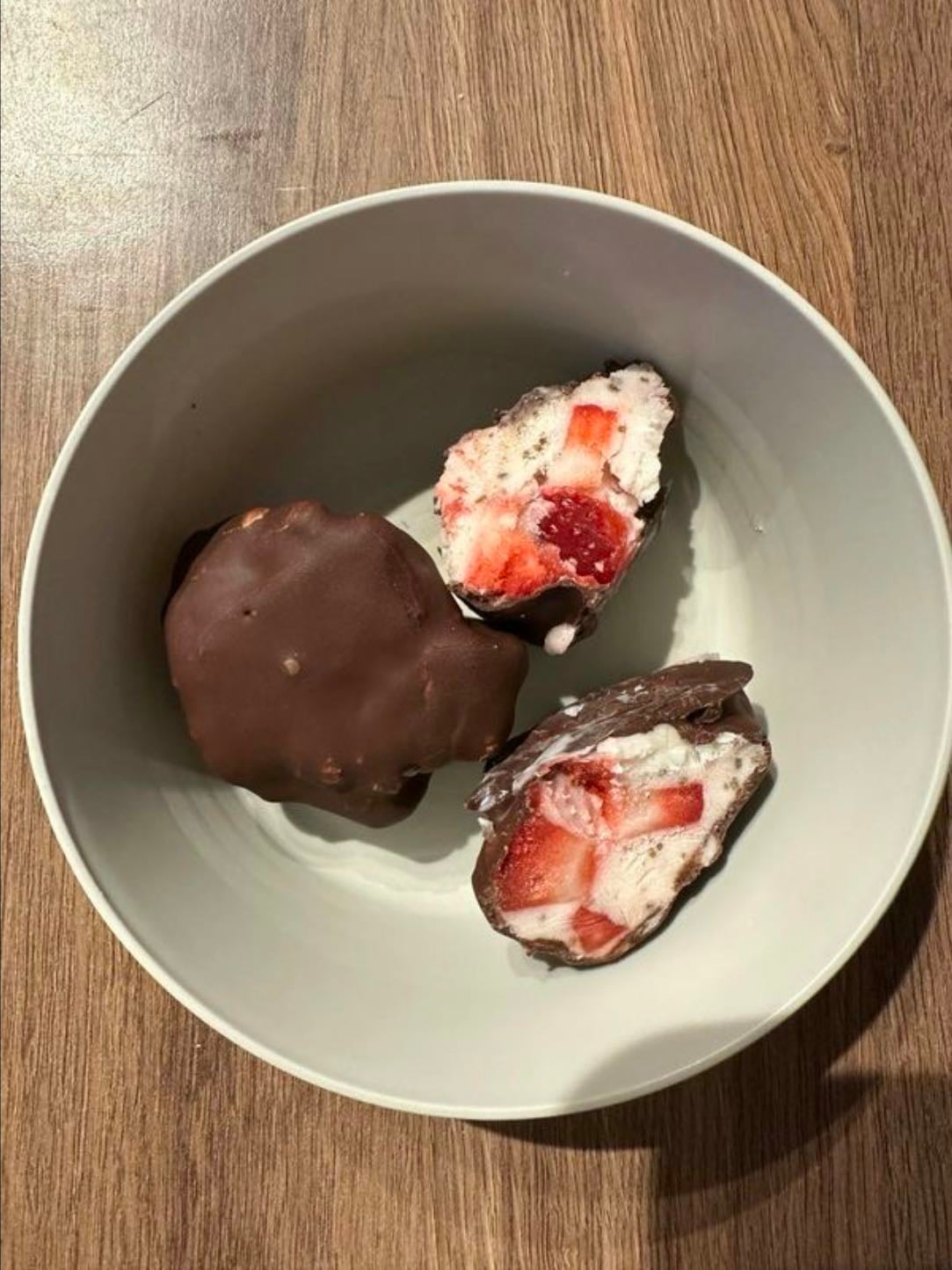 Chocolate covered strawberry clusters