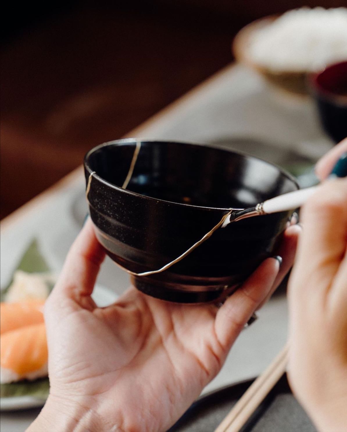 Kintsugi repair 🏺