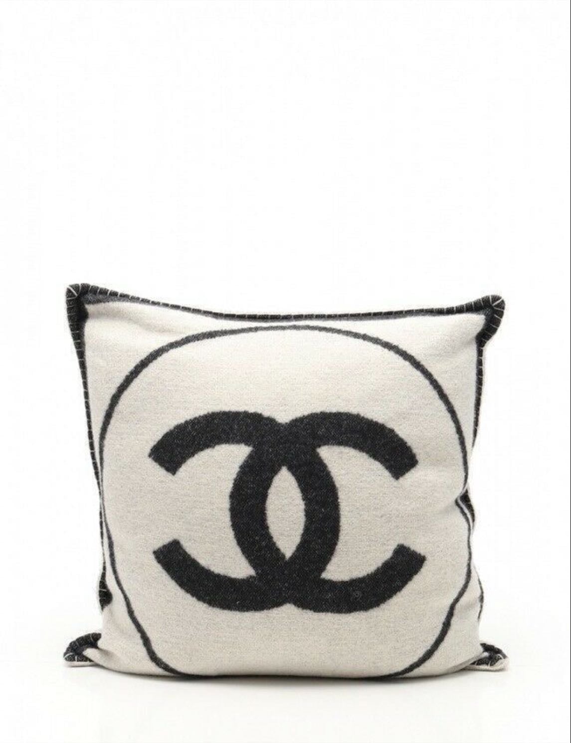 Chanel coussin